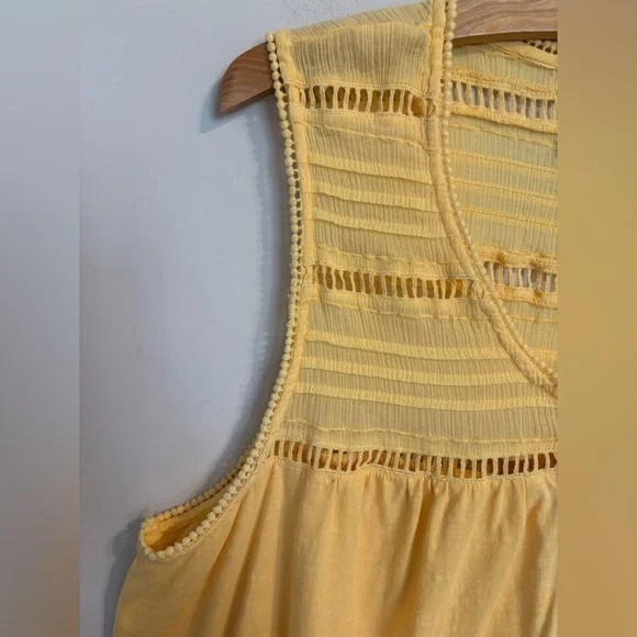 Sundance Manette LaceYellow Cotton Tank with pom-pom trim - Picture 4 of 9